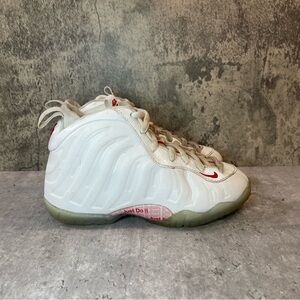 Nike Foamposite Sneakers Kids sz 12C - white